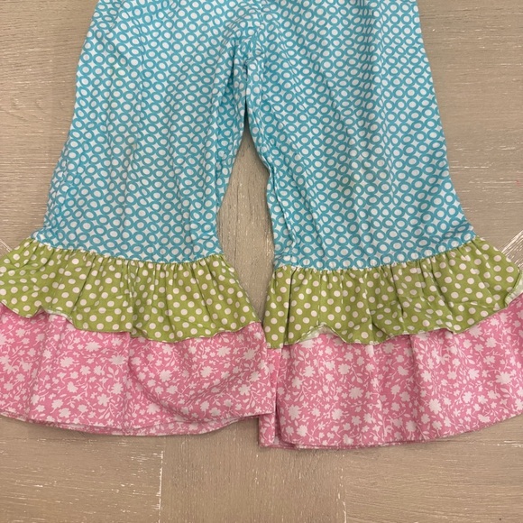 Girls ruffle pants and top for back to school - Picture 2 of 6